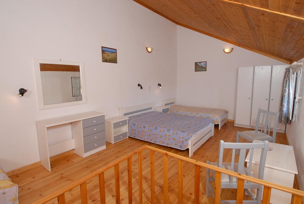 Starvillas Apartments And Studios Agia Efimia Esterno foto