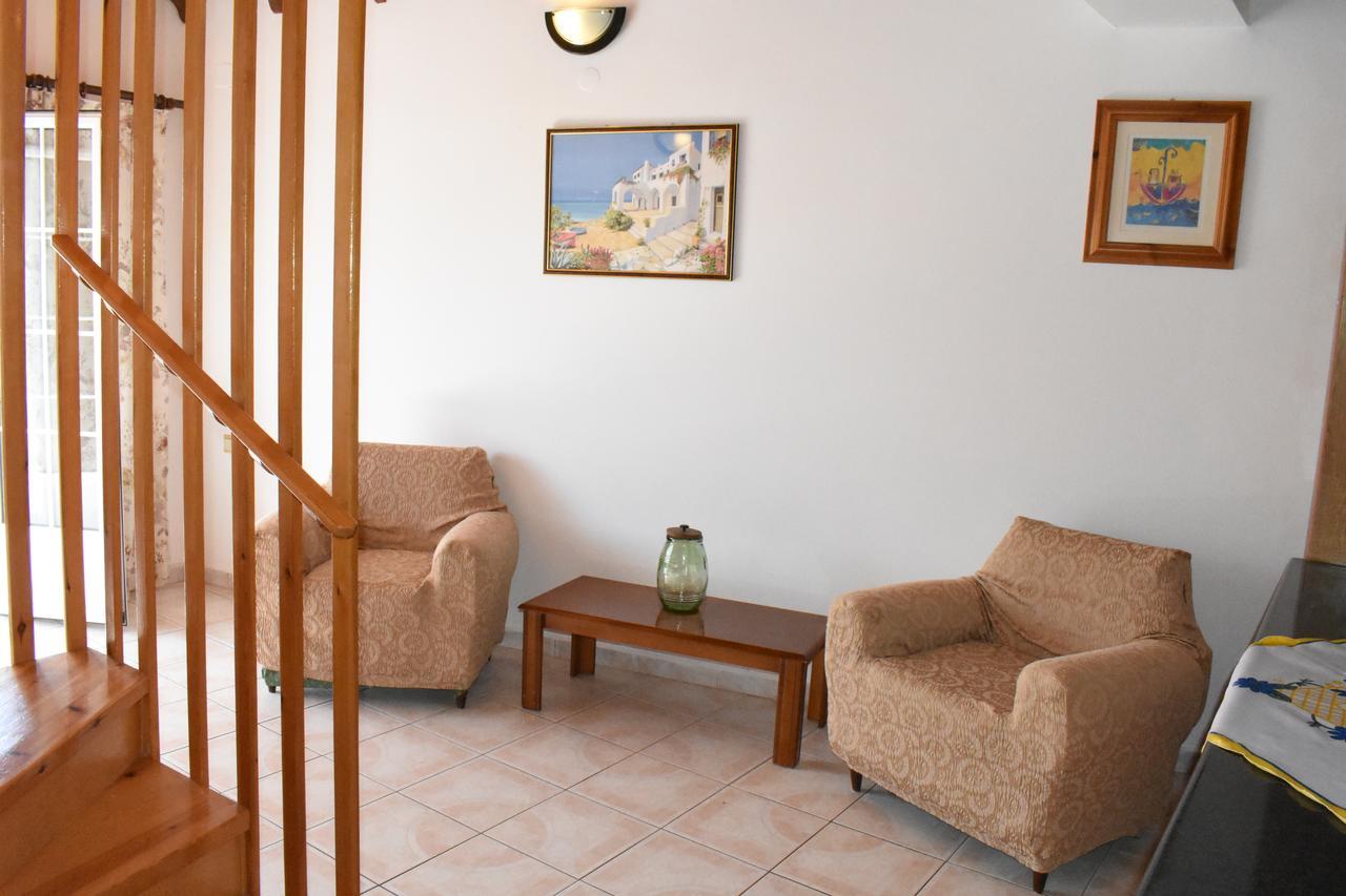 Starvillas Apartments And Studios Agia Efimia Esterno foto