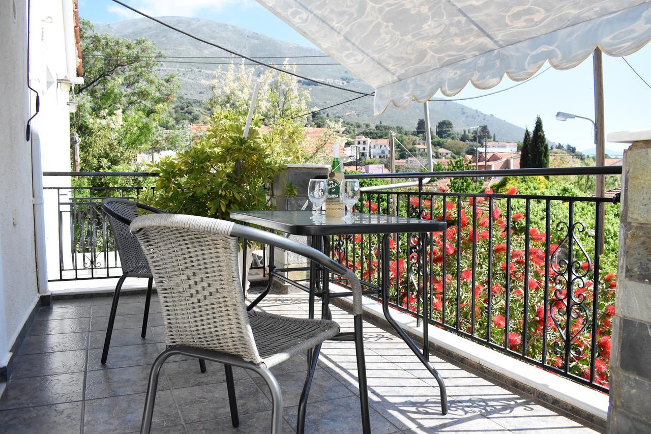 Starvillas Apartments And Studios Agia Efimia Esterno foto